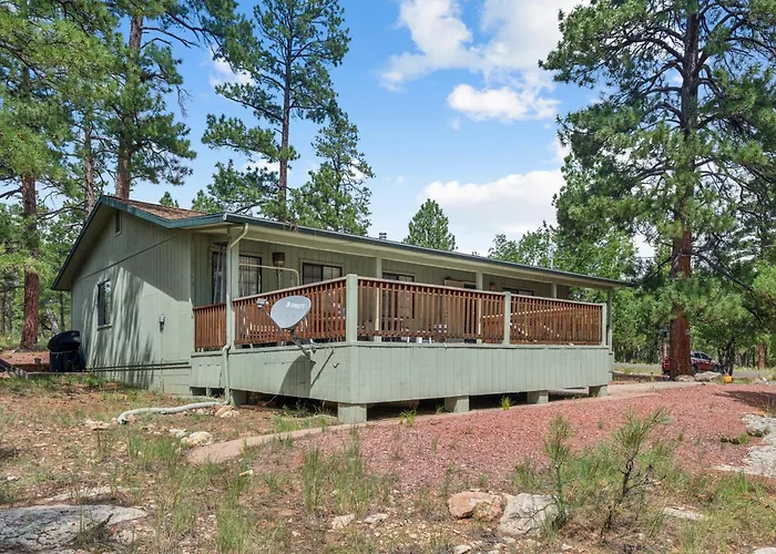 Secluded Mountain With Forest Views Holiday home